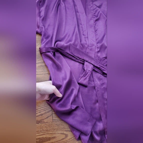 Victoria Secret Iconic Satin Robe Kimono Burgundy - Picture 3 of 12
